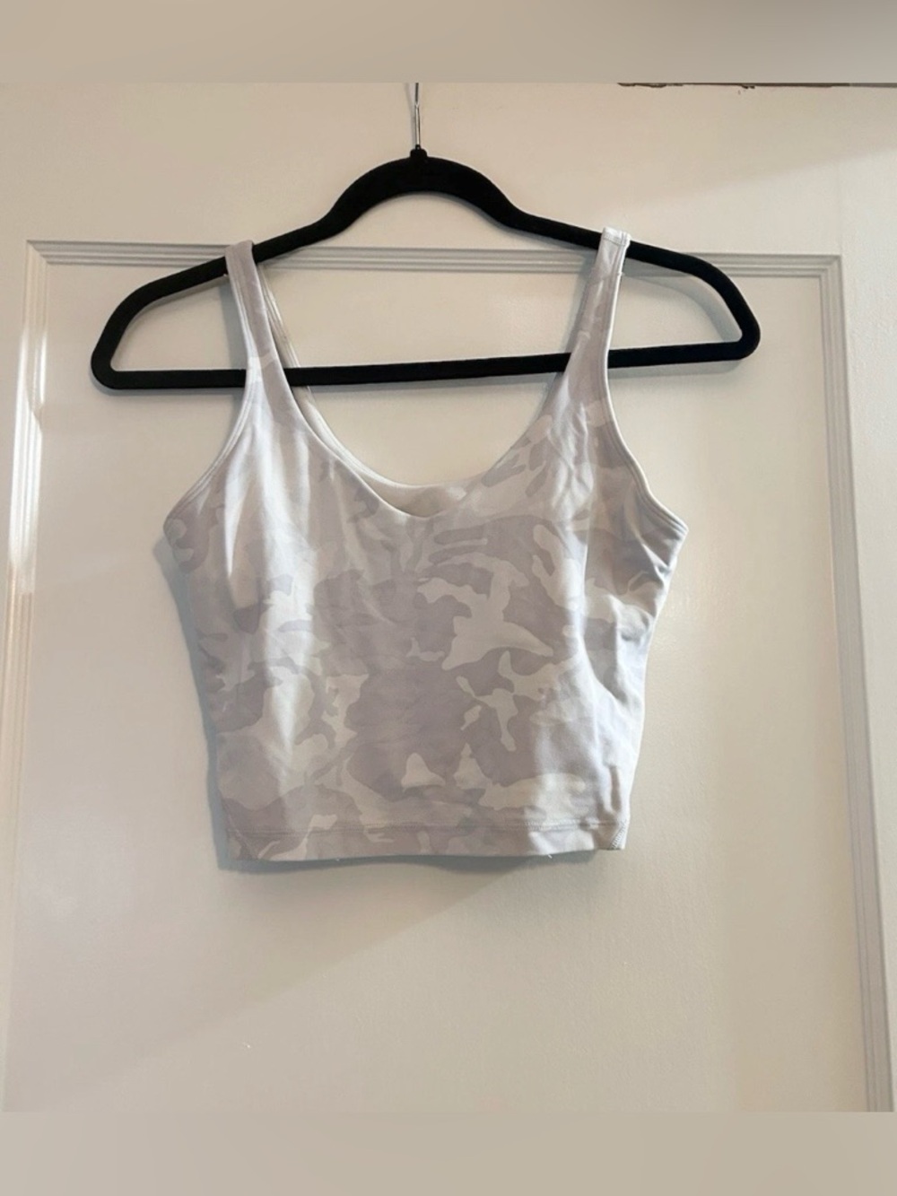 Lululemon Align Light Gray Camo Cropped Tank Sz 6